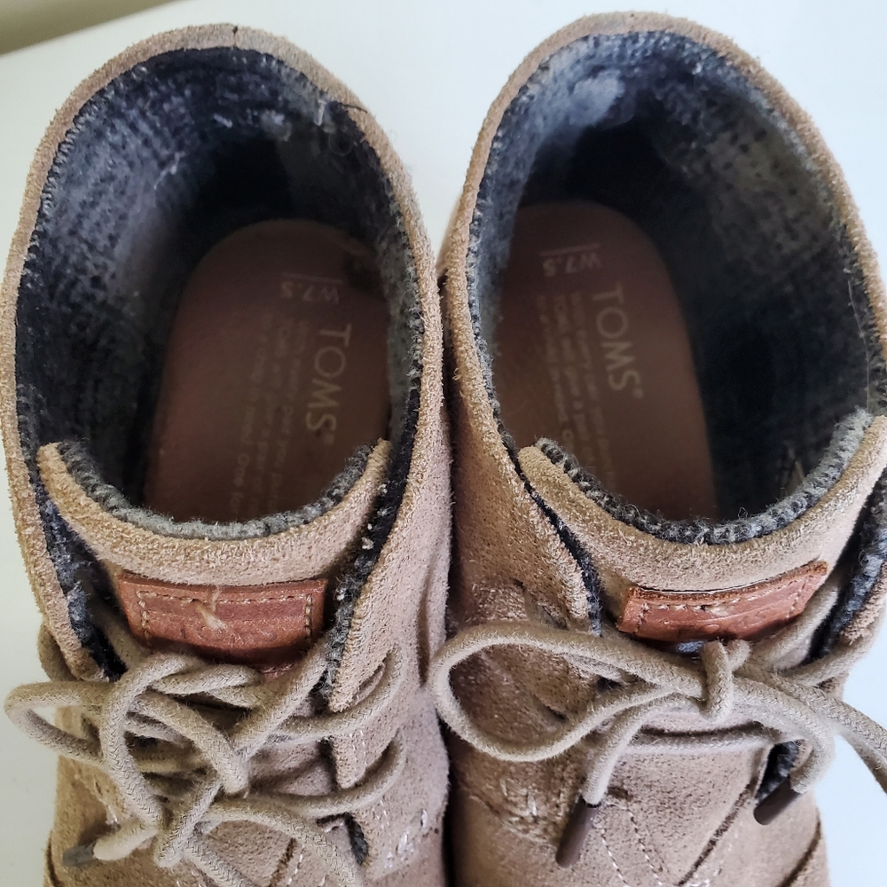 Toms wedge booties - super cute! - Picture 6 of 13
